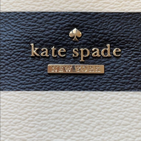 KATE SPADE QUENTIN JULIA WRISTLET by EVERPURSE - Picture 9 of 12